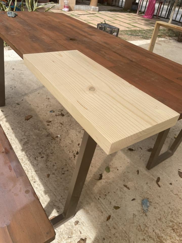 Set de Repisas Flotantes Gruesas de Madera Sólida (3 Piezas) – Color Personalizable