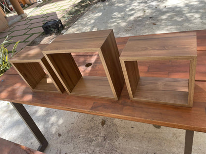Juego de 3 Repisas Flotantes tipo Cubo en Madera y MDF Chapeado – Organizador de Pared Moderno